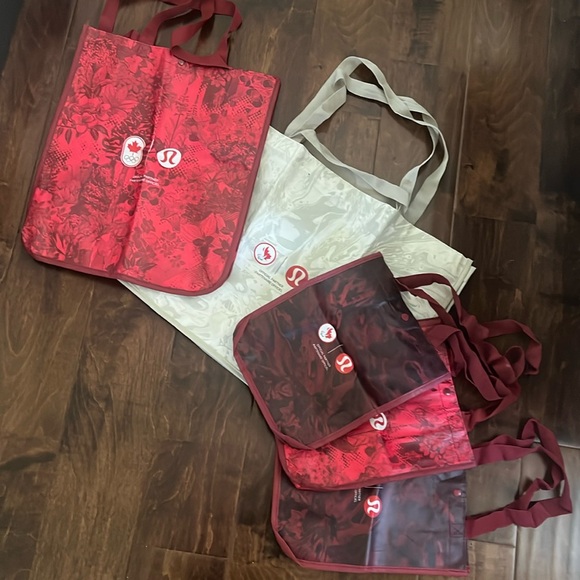 Lululemon Athletica - Picture 1 of 4